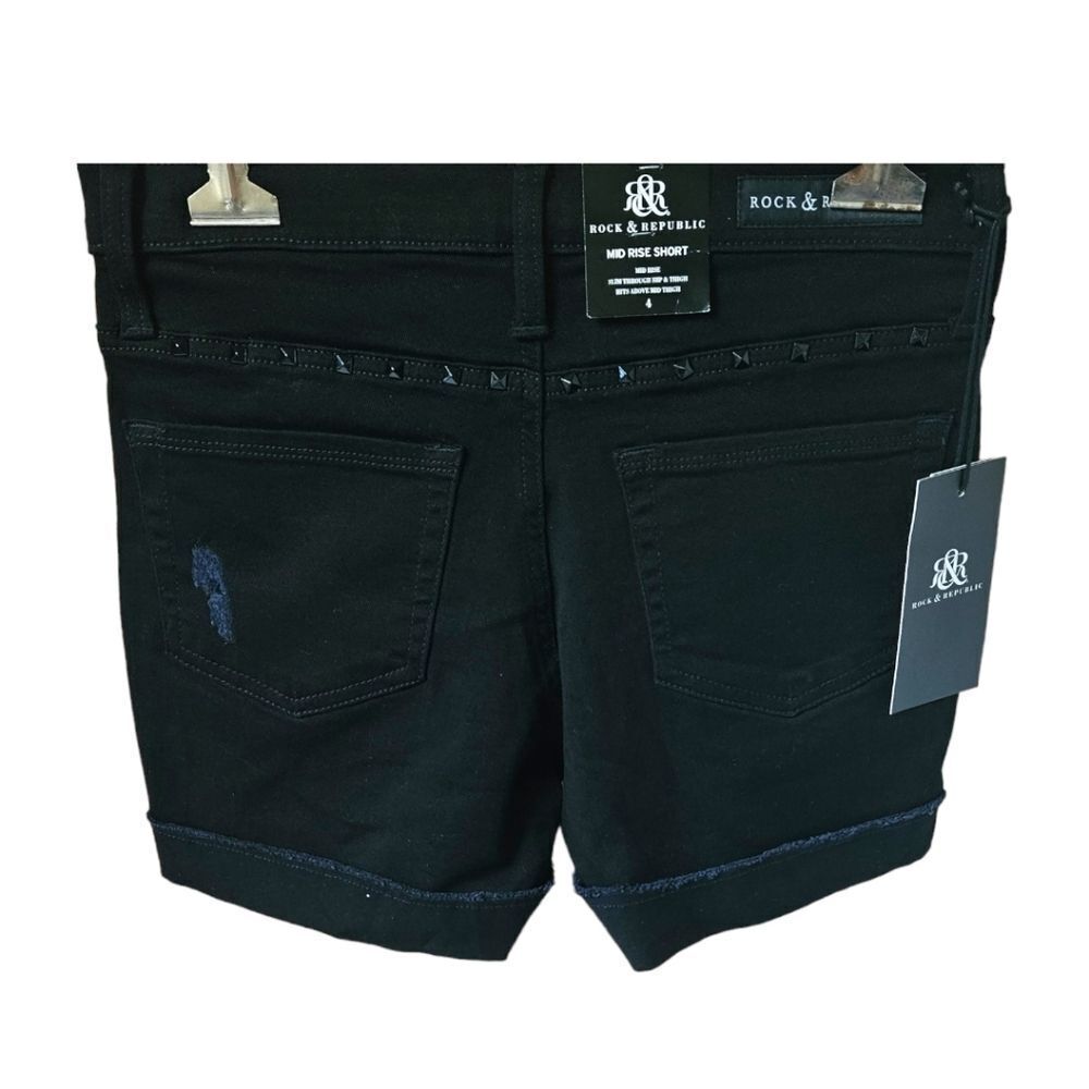 NWT ROCK & REPUBLIC Women's distressed rivet mid- rise black sexy shorts Size 4 - Picture 9 of 16